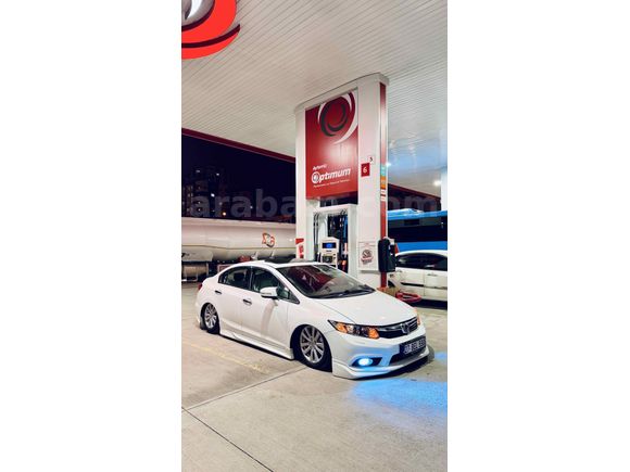 Sahibinden Honda Civic 1.6i VTEC Eco Elegance 2014 Model 