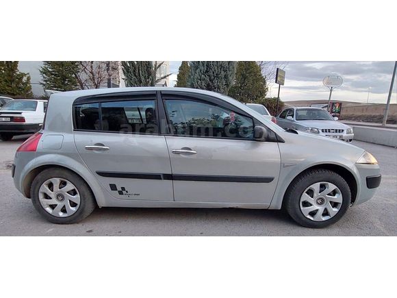 Sahibinden Renault Megane 1.6 Authentique 2005 Model