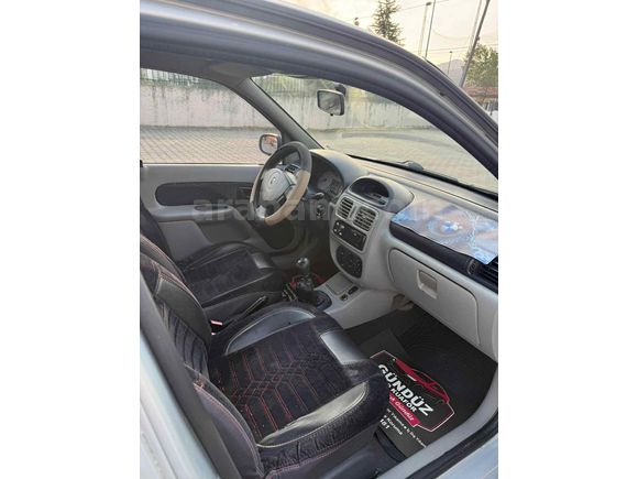 Galeriden Renault Clio 1.6 Dynamique 2003 Model Düzce