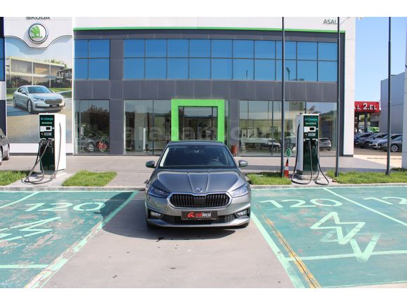 Skoda Fabia 1.0 TSİ PREMİUM