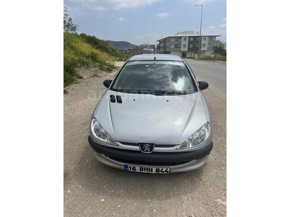 Sahibinden Peugeot 206 1.4 HDi Fever 2006 Model  276.000 km Gri (Gümüş)