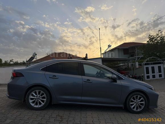KIRGÖZ OTOMOTİV'DEN 2021 COROLLA HATASIZ BOYASIZ 21 BİNDE