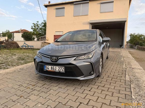 KIRGÖZ OTOMOTİV'DEN 2021 COROLLA HATASIZ BOYASIZ 21 BİNDE