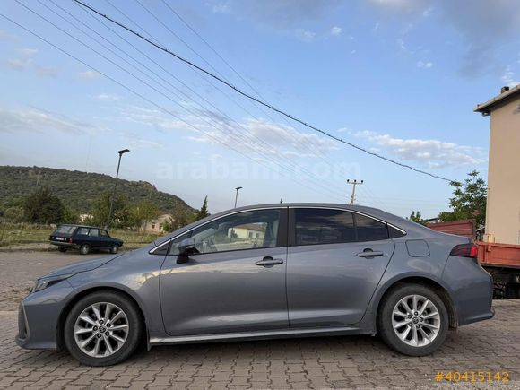 KIRGÖZ OTOMOTİV'DEN 2021 COROLLA HATASIZ BOYASIZ 21 BİNDE