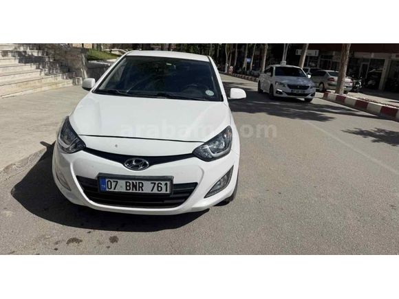 Sahibinden Hyundai i20 1.2 D-CVVT Jump 2013 Model 