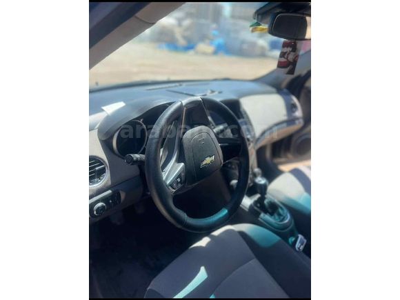 İhtiyaçtan satılık Chevrolet Cruze 1.6 2010 ls
