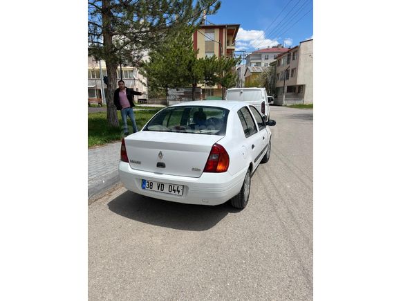 Sahibinden Renault Clio 1.4 RNA 2001 Model