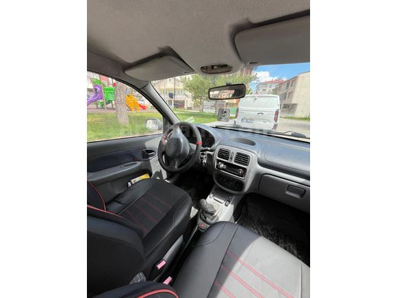 Sahibinden Renault Clio 1.4 RNA 2001 Model