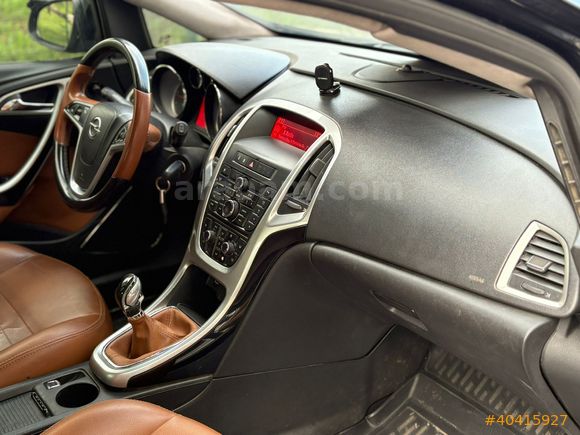 2011 OPEL ASTRA J KASA