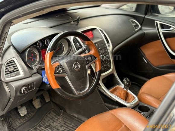 2011 OPEL ASTRA J KASA
