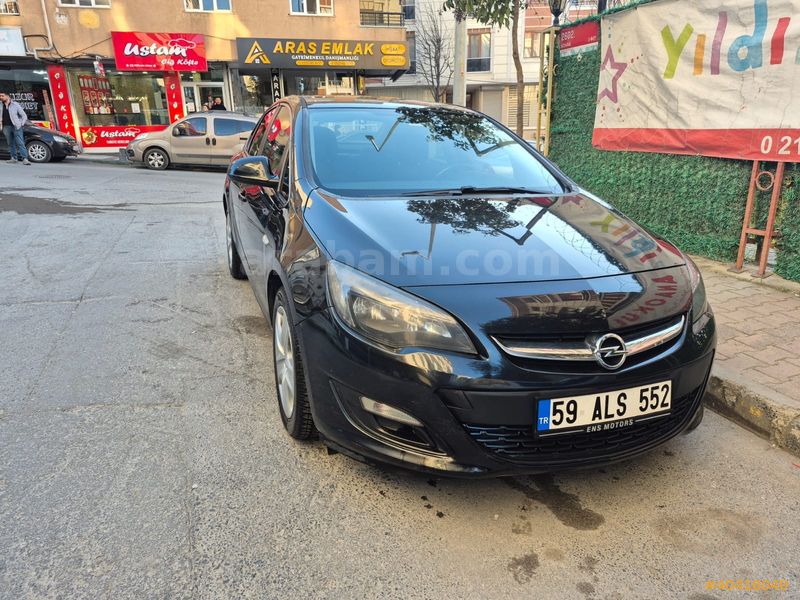 Galeriden Opel Astra 1.6 Edition 2012 Model İstanbul 217.000 km