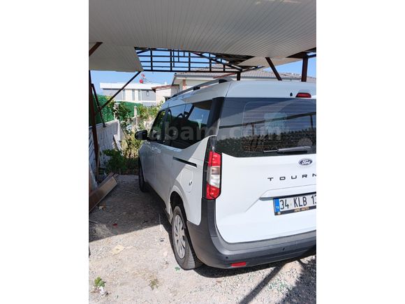 Sahibinden Ford Tourneo Courier 1.0 EcoBoost Deluxe 2024 Model