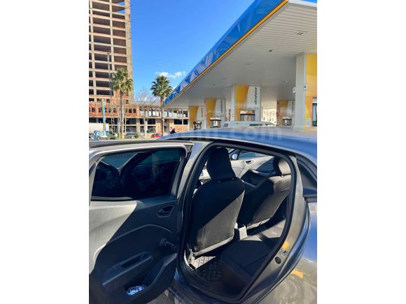 Sahibinden Renault Clio 1.0 TCe Joy 2023 Model 
