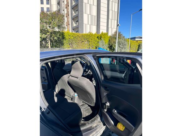 Sahibinden Renault Clio 1.0 TCe Joy 2023 Model 