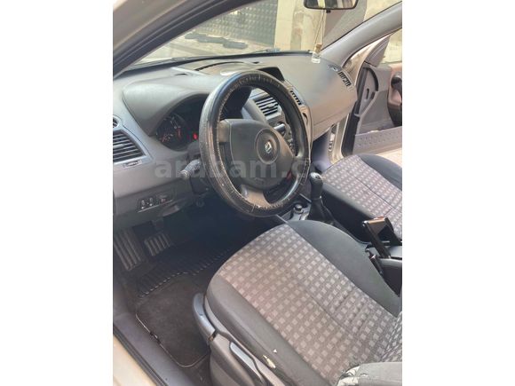 SAHİBİNDEN BOYASIZ DEĞİŞENSİZ MEGANE 2 