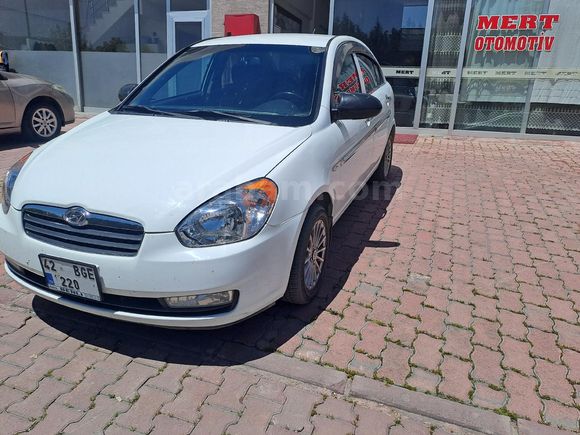 MERT OTO KONYA 2011 MODEL ACCENT ERA 1.5 CRDİ TEAM BEYAZ 275 BİN KM DE