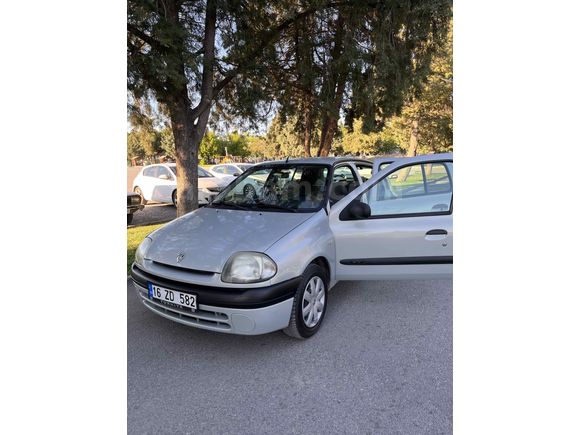 Sahibinden Renault Clio 1.4 RTA 2001 Model 