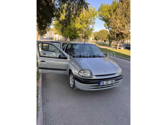 Sahibinden Renault Clio 1.4 RTA 2001 Model 