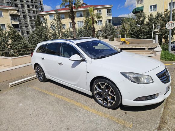 Sahibinden Opel Insignia 2.0 CDTI Cosmo Sports Tourer 2010 Model