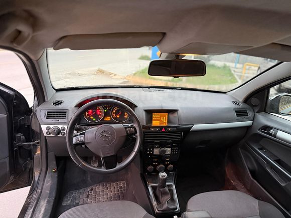 Sahibinden Opel Astra 1.6 Enjoy 111.Yıl 2011 Model 