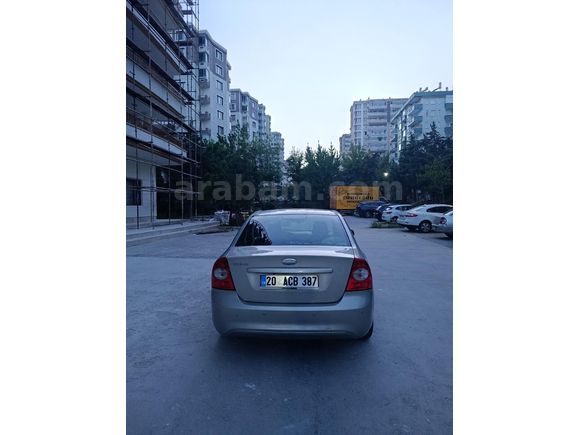 Sahibinden Ford Focus 1.6 Trend 2009 Model