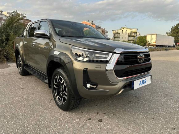 2023 Toyota Hilux Hi-Cruiser 4x4 - Boyasız - Değişensiz - Tramersiz -