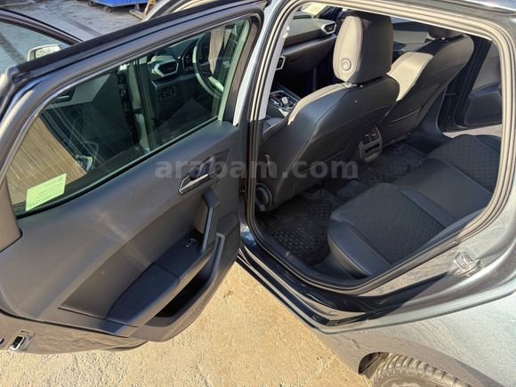 Sahibinden Seat Leon 1.5 eHybrid FR 2025 Model İzmir