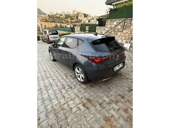 Sahibinden Seat Leon 1.5 eHybrid FR 2025 Model İzmir