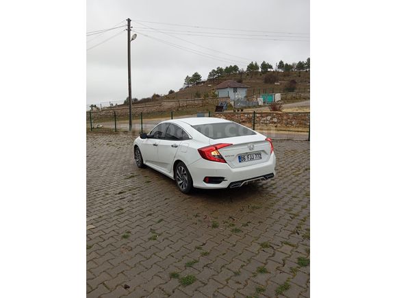 Sahibinden Honda Civic 1.6i VTEC Elegance 2018 Model