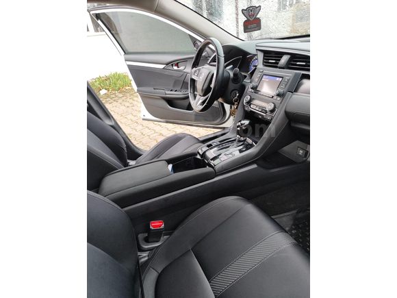 Sahibinden Honda Civic 1.6i VTEC Elegance 2018 Model