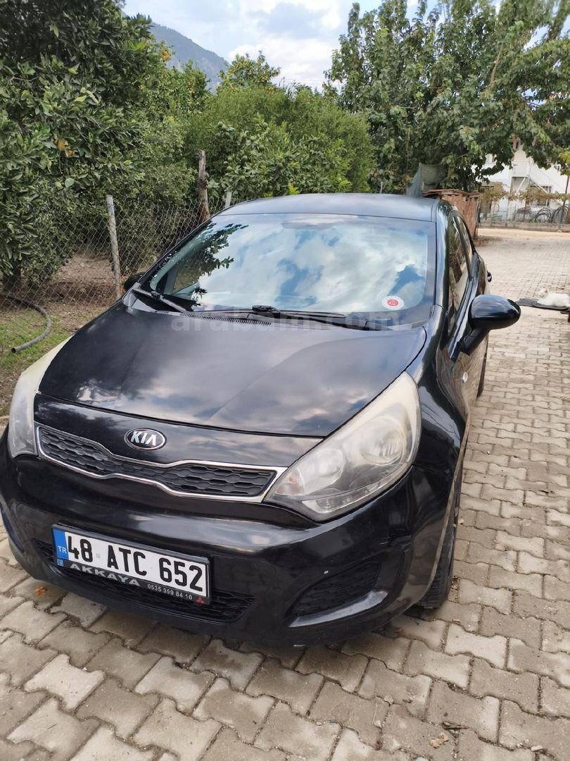 Sahibinden Kia Rio 1.25 CVVT Fancy 2012 Model 1