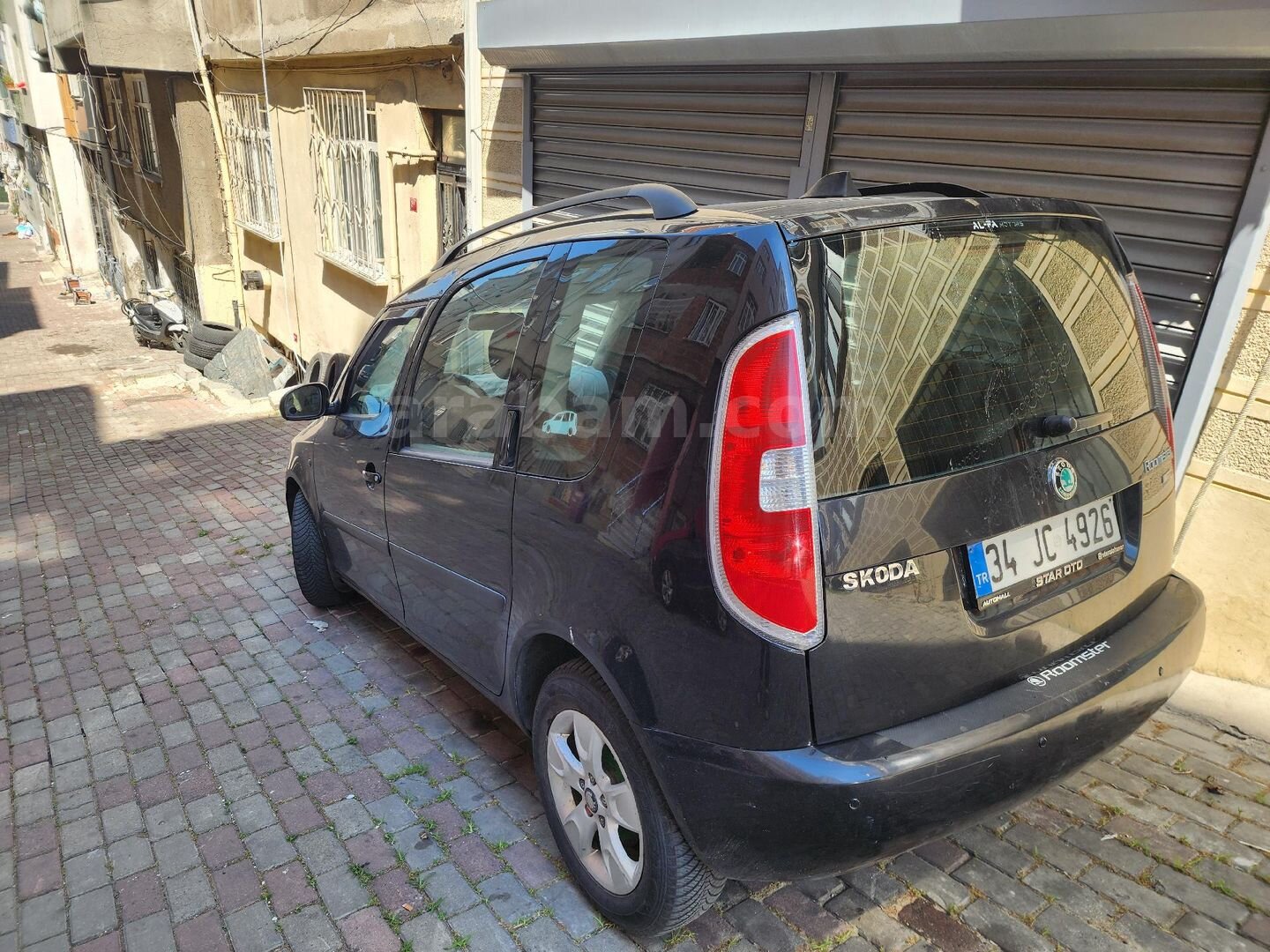 Sahibinden Skoda Roomster 1.6 TDI Panaroma 2012 Model İstanbul 275.000 km Siyah 3