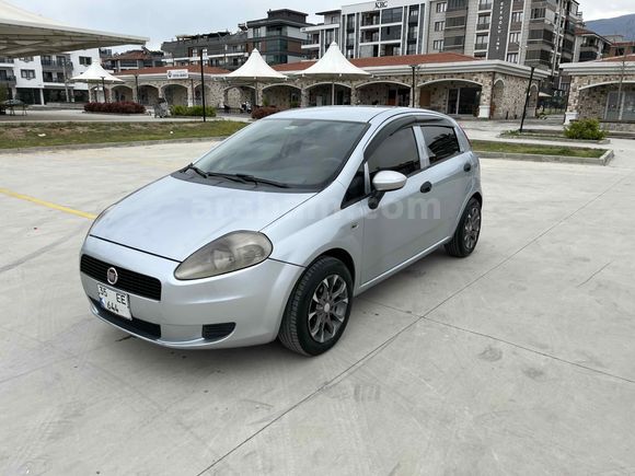 Sahibinden Fiat Punto Grande 1.3 Multijet Active 2008 Model  236.000 km Gri