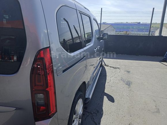 Sahibinden Opel Combo 1.5 CDTI Ultimate 2021 Model