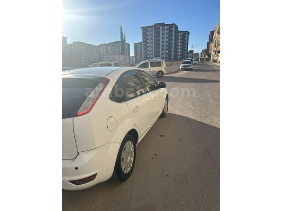 Sahibinden Ford Focus 1.6 Comfort 2011 Model