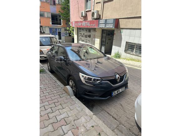 Sahibinden Renault Megane 1.3 TCe Touch 2025 Model 