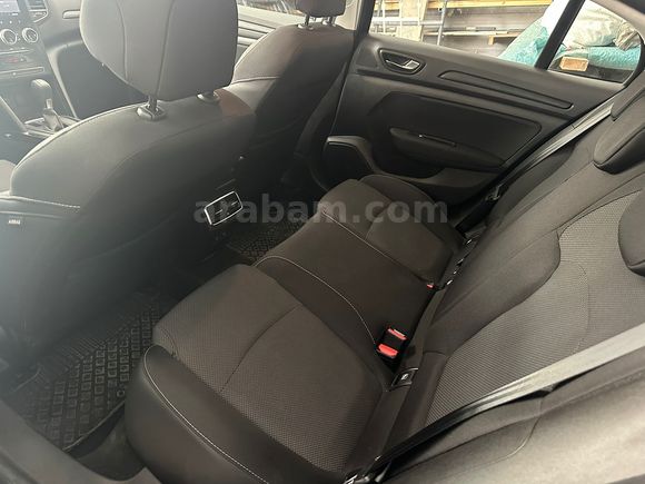 Sahibinden Renault Megane 1.3 TCe Touch 2025 Model 
