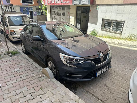 Sahibinden Renault Megane 1.3 TCe Touch 2025 Model 