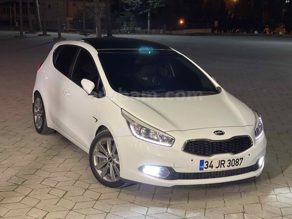 Sahibinden Kia Ceed 1.6 CRDi Premium 2012 Model 