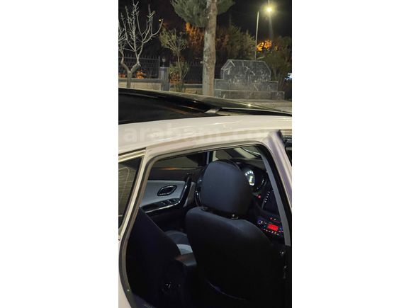 Sahibinden Kia Ceed 1.6 CRDi Premium 2012 Model 