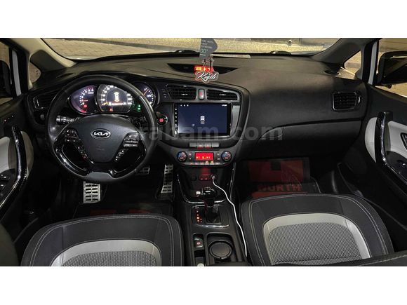 Sahibinden Kia Ceed 1.6 CRDi Premium 2012 Model 