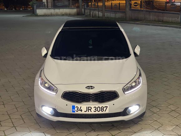 Sahibinden Kia Ceed 1.6 CRDi Premium 2012 Model 