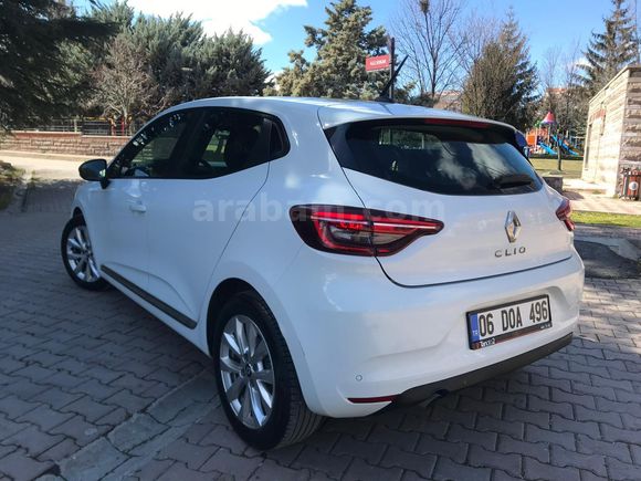 servis bakımlı hatasız manuel vitesRenault Clio 1.0 TCe touch 2023 Model
