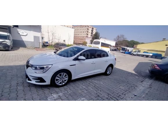 Sahibinden Renault Megane 1.3 TCe Joy 2022 Model