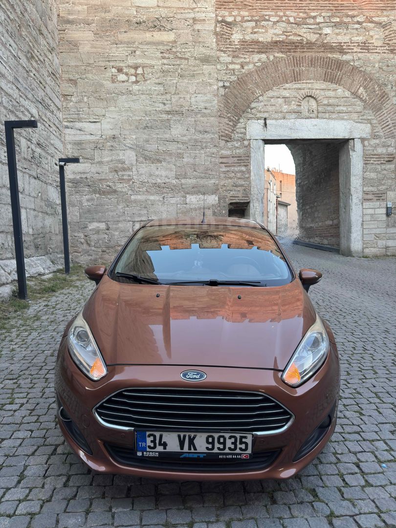 Sahibinden Ford Fiesta 1.6 Titanium 2014 Model İstanbul 136.500 km
