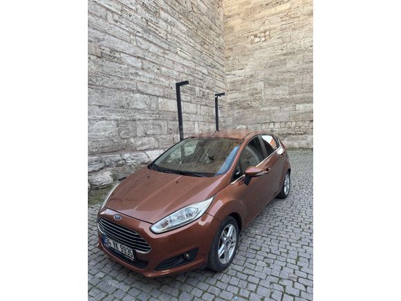 Sahibinden Ford Fiesta 1.6 Titanium 2014 Model Kahverengi
