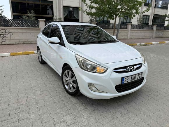 OTOMATİK VİTES 1.6 DİZEL 226 BİN KİLOMETREDE HYUNDAİ ACCENT   BLUE 