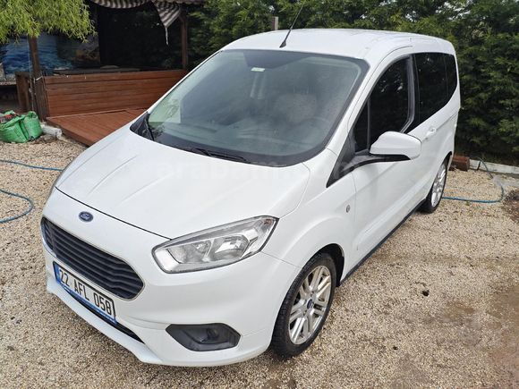 Sahibinden Ford Tourneo Courier 1.0 EcoBoost Titanium 2023 Model