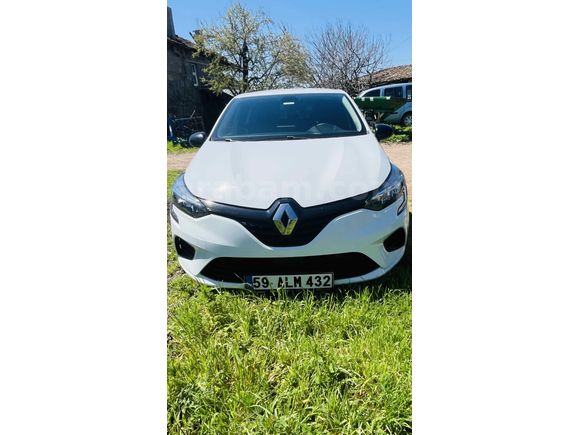 Sahibinden Renault Clio 1.0 SCe Joy 2023 Model 