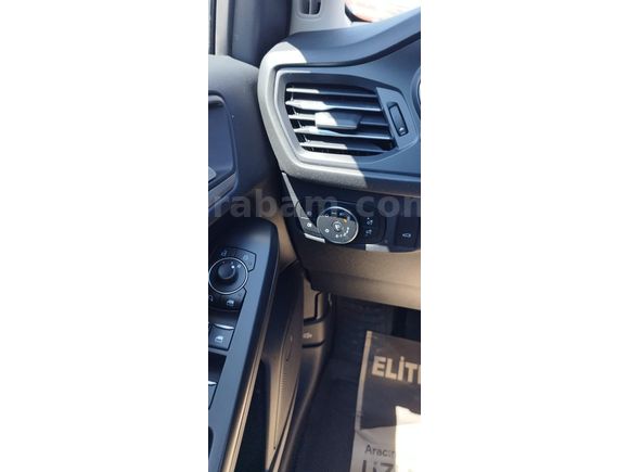 Sahibinden Ford Focus 1.5 EcoBlue Titanium Stil 2024 Model